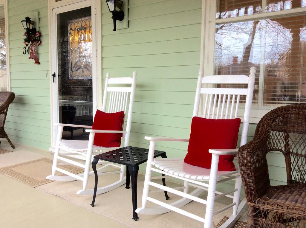 Scarlet Tunic Bed And Breakfast Niagara-on-the-Lake Екстериор снимка
